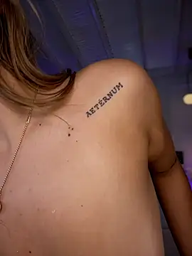 AngelBlushXXX: онлайн-секс-чат