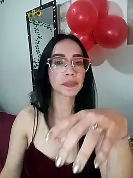 YaraDuartee Chat XXX in diretta