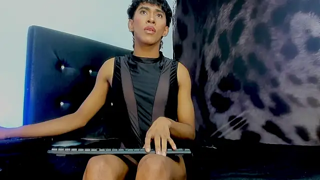 JERO_TEASE_S7S webkamerás műsora