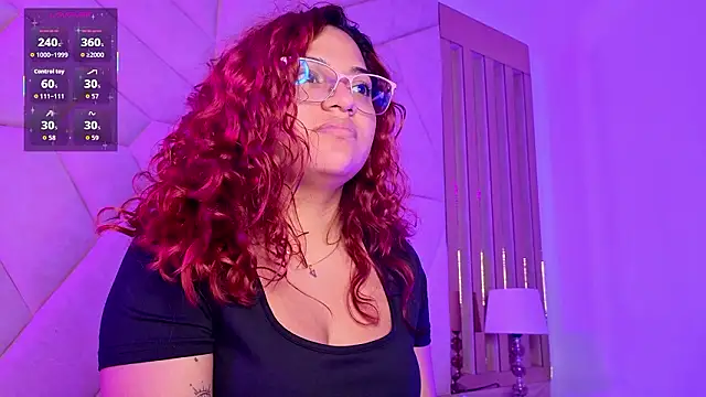 แชท XXX สดของ BriannaLux