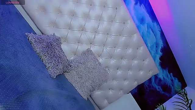 Daniiela_Ember 现场XXX聊天