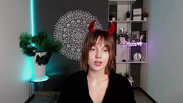 EchoScribe Adlı Modelin Canlı XXX Sohbeti