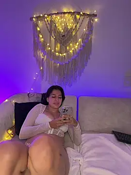 Naughty_arabsn Live XXX chat