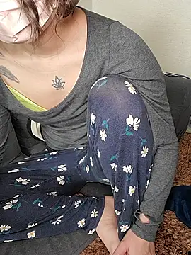 6Sakura6 – Naživo XXX chat