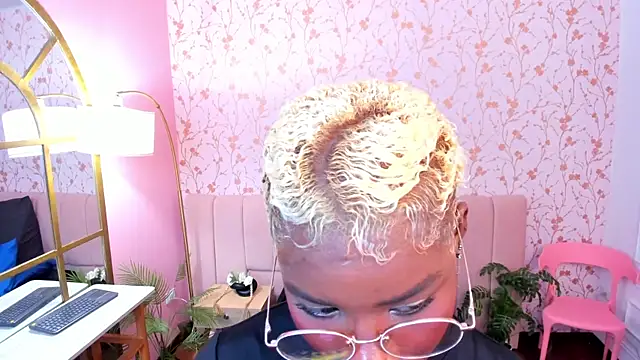 amber-hill's Live XXX Chat