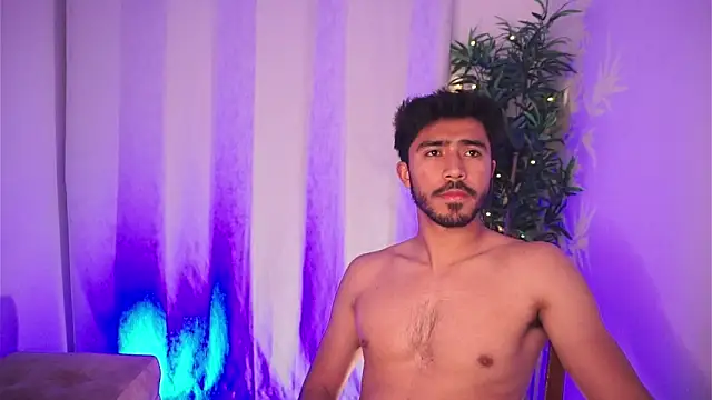 dam0n_fr0st Show Webcam