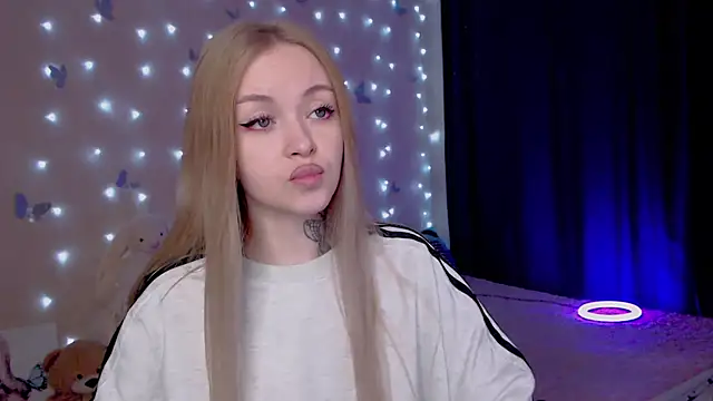 Naughty_Mable élő XXX-chatje