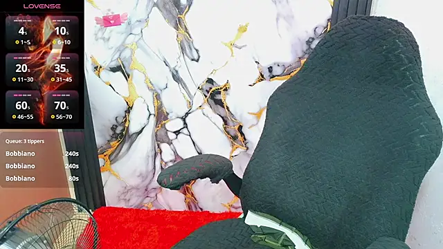 Thommy_cute Pertunjukan Webcam