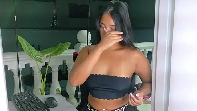 _Gaaia_n Live XXX chat