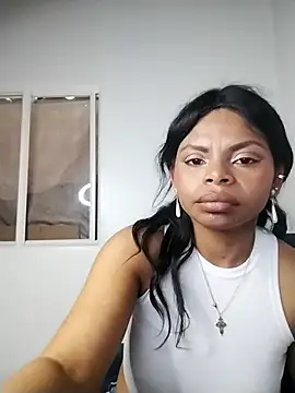 Rey_lizeth73のライブXXXチャット