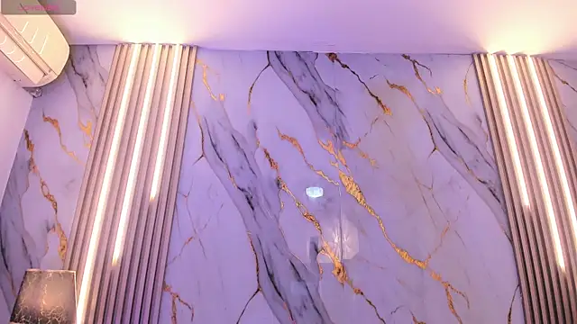 แชท XXX สดของ LaxiZoe