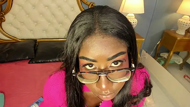 Chat +18 de MelodyBlazze ao vivo