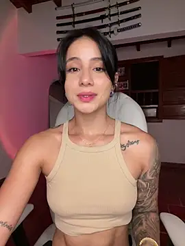 Ale_Lewis Chat XXX live