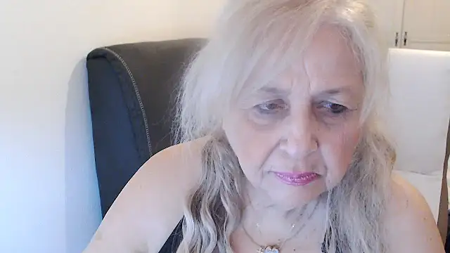 دردشة SusiLifeXXX الجنسية المباشرة