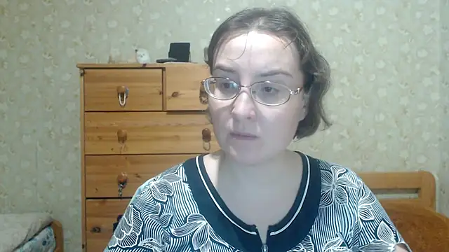 XXX chat uživo modela Smart_Rose