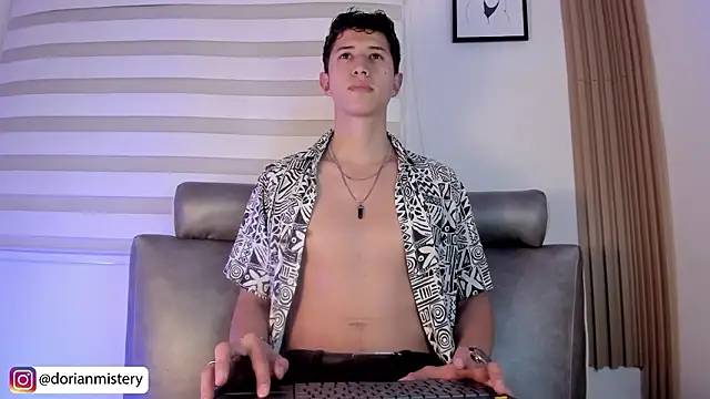 Dorianmistery2322_ – Naživo XXX chat