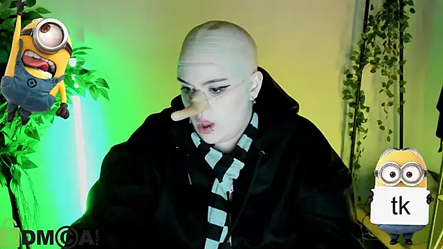 Mia_R0ss: διαδικτυακό σόου στην κάμερα