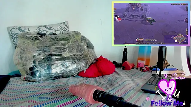 Kassandra369 élő XXX-chatje