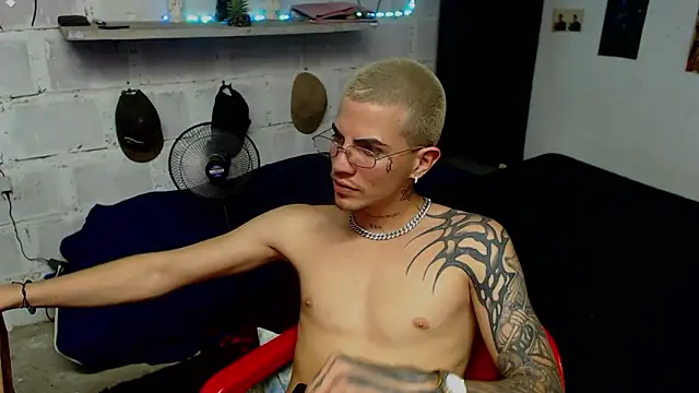 Show de paul-mendezx na webcam