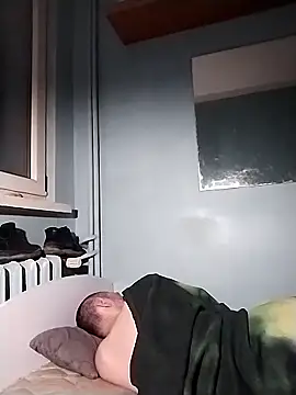 Andrzej-M 现场XXX聊天