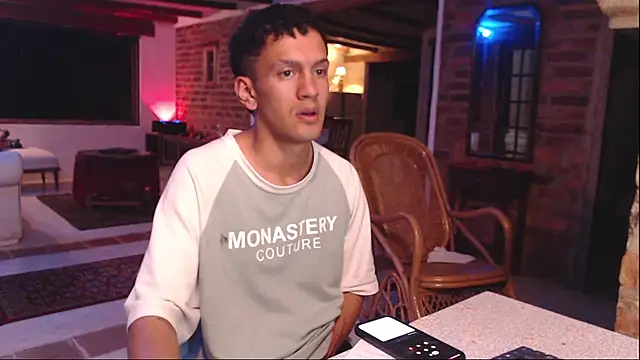 Show modela lordthoring na web-kameri