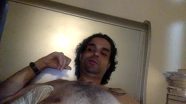 StuntingSpunMarine69: διαδικτυακό σόου στην κάμερα