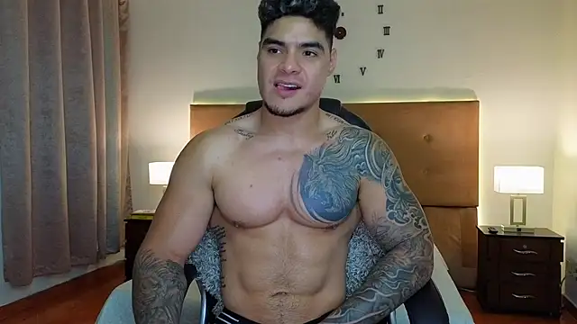 Steven_Velez Adlı Modelin Canlı XXX Sohbeti