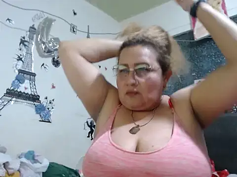 Perla1981-- Adlı Modelin Web Kamerası Şovu