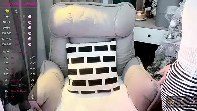 Monica-666888- Show in webcam