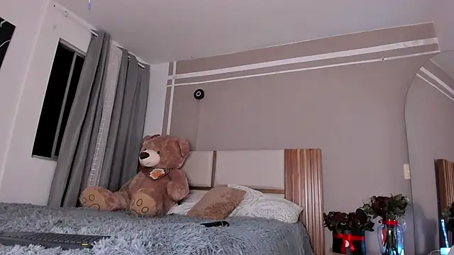 XXX chat uživo modela Zaray_star