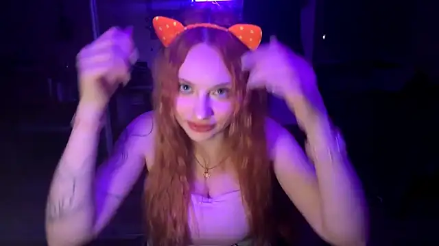 XXX chat uživo modela HeilyJeily