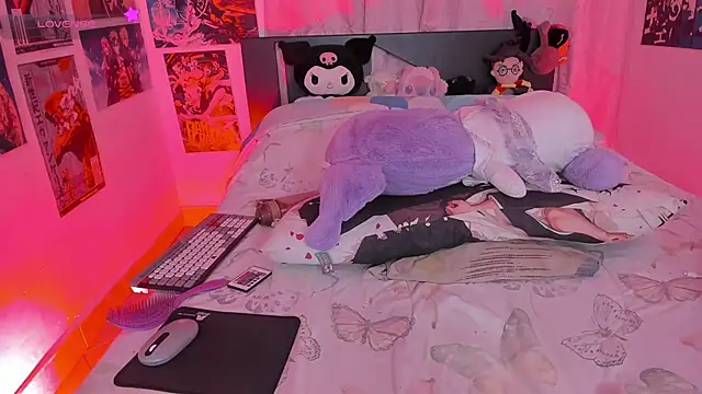 MissCurvyTop – Naživo XXX chat