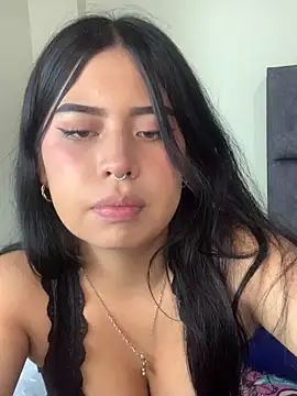 Emily_Cat18のライブXXXチャット