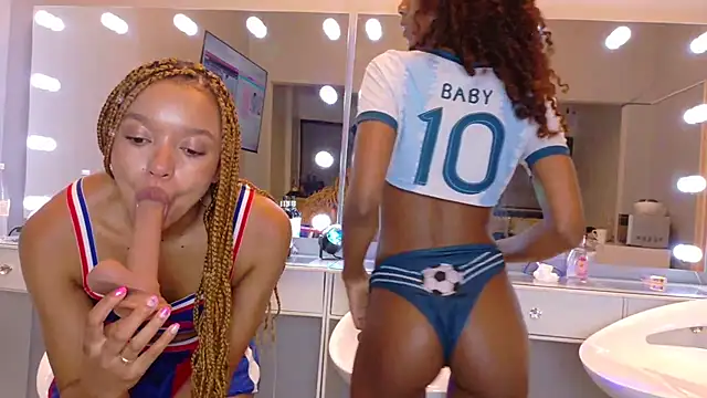 chocolatecrememia Live XXX-Chat