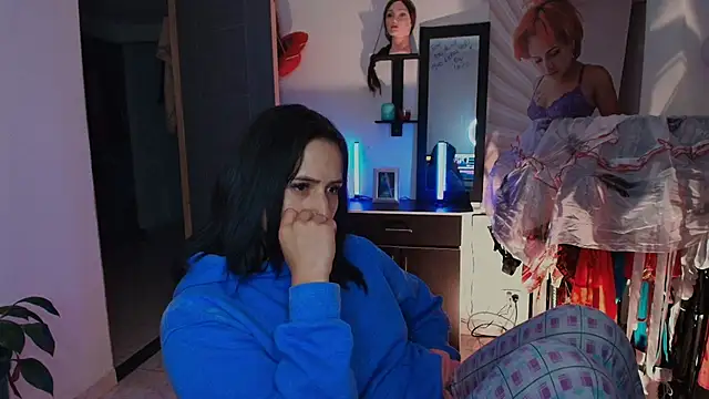 Chat XXX en directo de TinnaDawsom