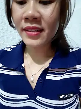 Singlemom69x 网络视讯表演