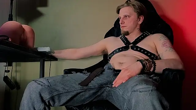 Chat XXX en directo de Vincent_Hardman