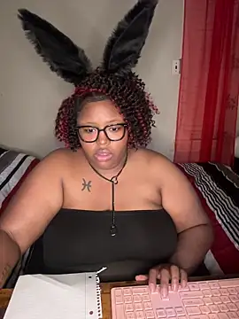 Chat XXX en directo de Chocolatebunnyxx96