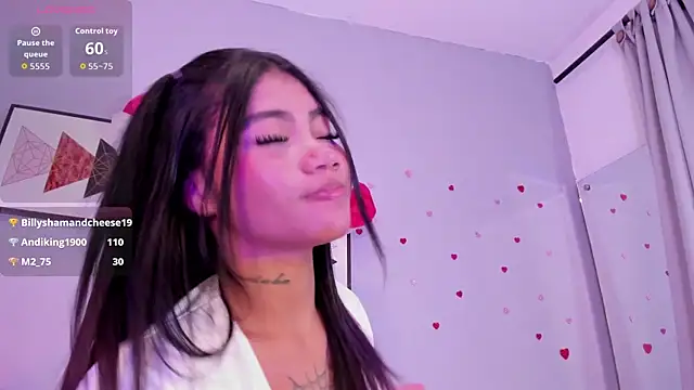 PauleteW10 – Naživo XXX chat