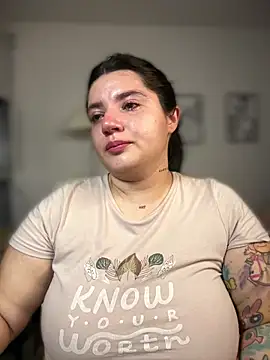 Chat +18 de horny_roomiess ao vivo