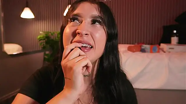 EriKlein Live XXX Chat