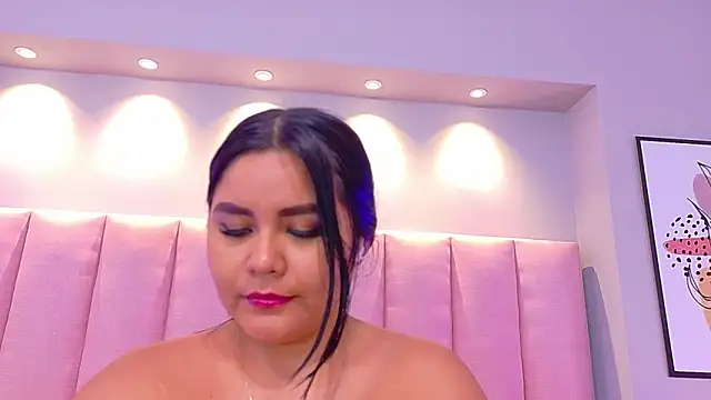 KeilyRoss Adlı Modelin Canlı XXX Sohbeti