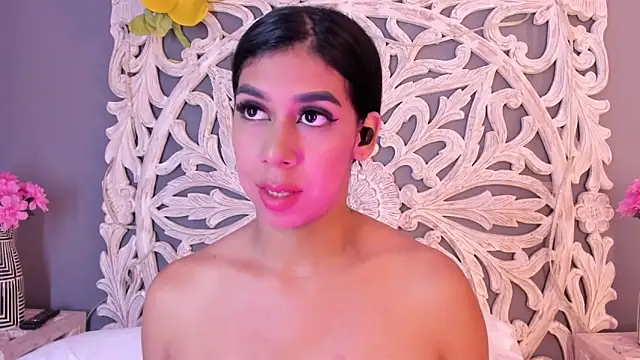 AnaGonzalez_ Adlı Modelin Canlı XXX Sohbeti