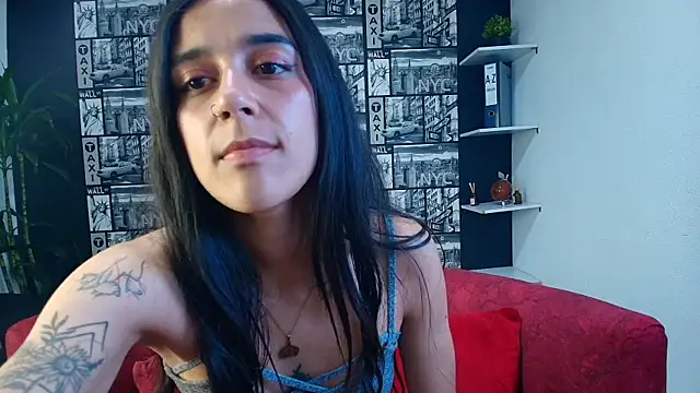 Chat +18 de DanielaMonroe ao vivo