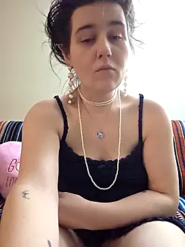 Chat +18 de Ashlovescannabis ao vivo