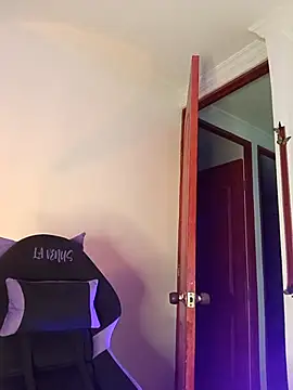 la_venuss Adlı Modelin Canlı XXX Sohbeti