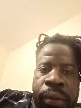 Aliesesay1 Show in webcam