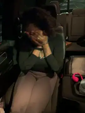 Chat XXX en directo de HaloRodeoLover2