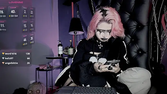 Navier__ Adlı Modelin Canlı XXX Sohbeti