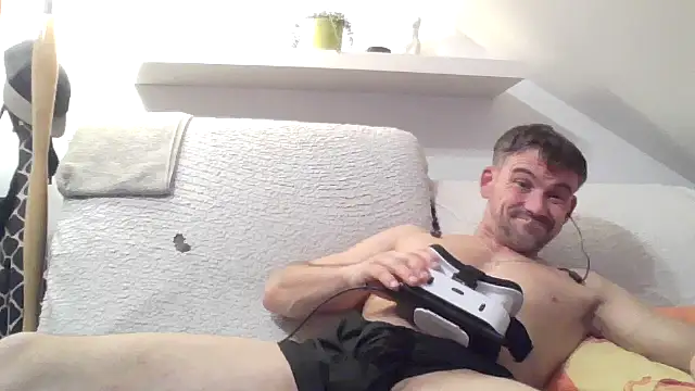 CambitchboyのライブXXXチャット